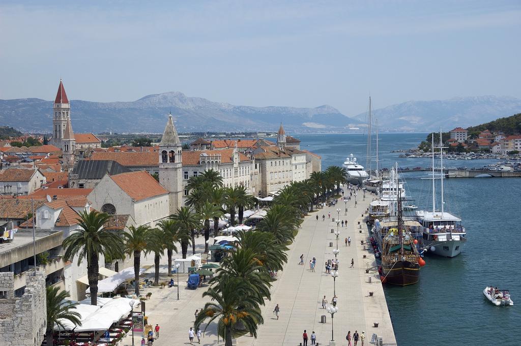 Apartments Sofija Trogir Exterior foto